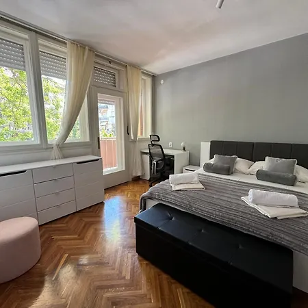 Large 3br Family In The Center And 5bd