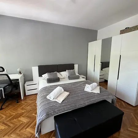 Large 3br Family In The Center And 5bd Apartmán Split